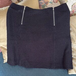 LOFT. Elegant Black Skirt with DOUBLE front Zippers! Detailed beautifully!